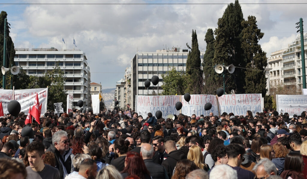 Απεργία 8/3: Ο χάρτης των κινητοποιήσεων – Ρολά στο δημόσιο, πορείες σε όλη την χώρα