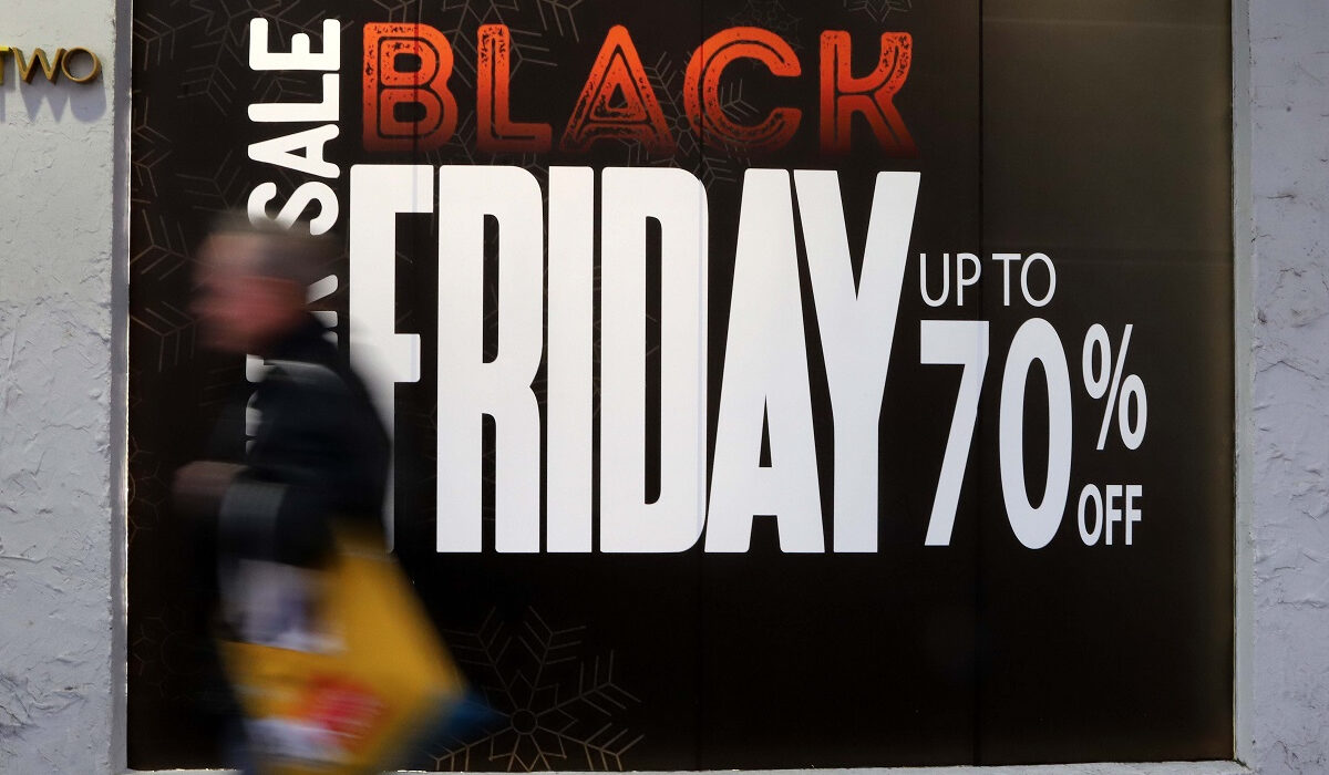 Black Friday 2022: Το ωράριο λειτουργίας των καταστημάτων