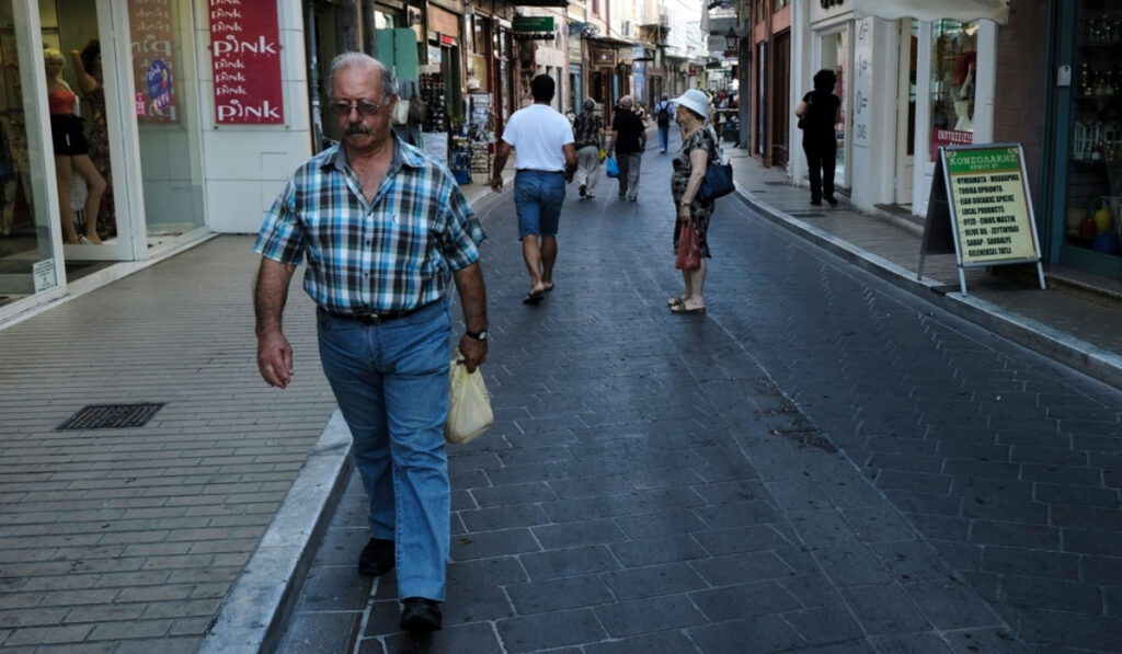 Συντάξεις: Ένας στους δύο συνταξιούχους θα λάβει περίπου μια 13η σύνταξη