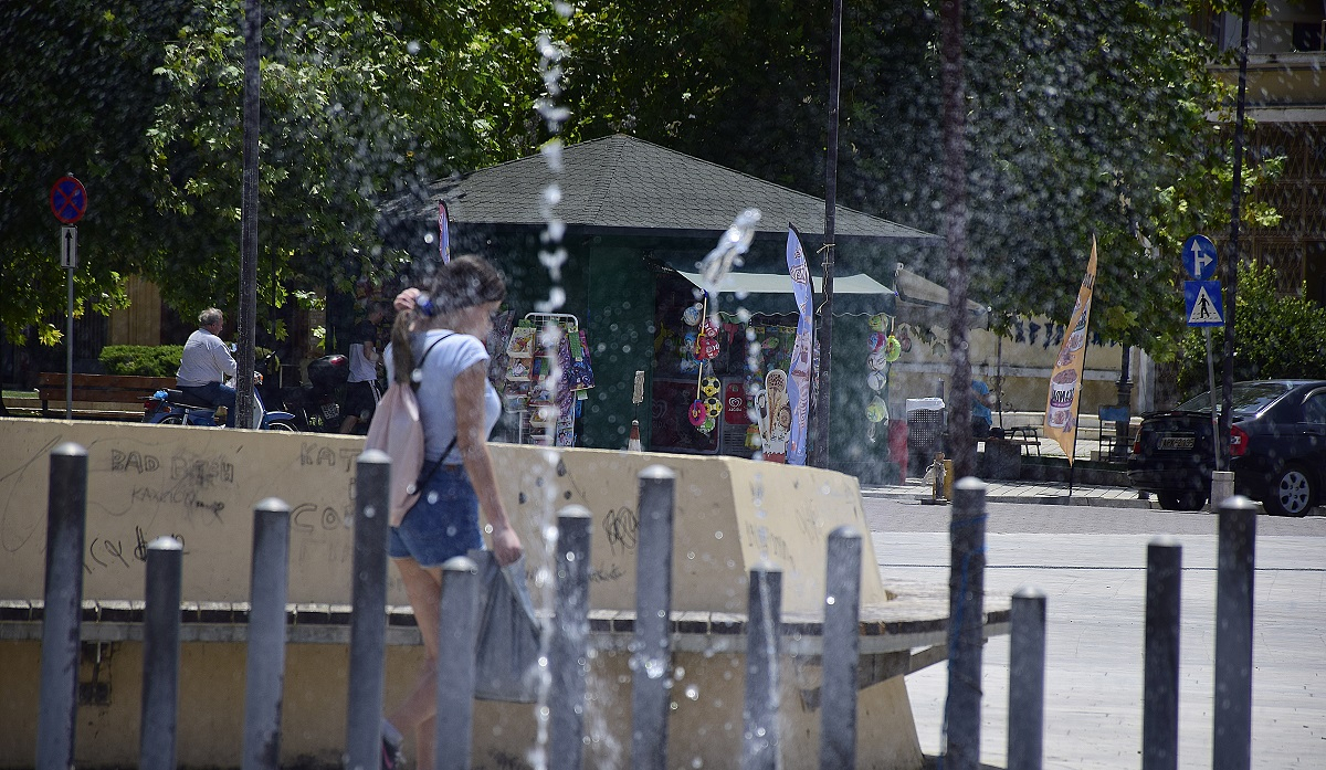 Θερμοπληξία: Τα 3+1 συμπτώματα στους νέους λόγω καύσωνα