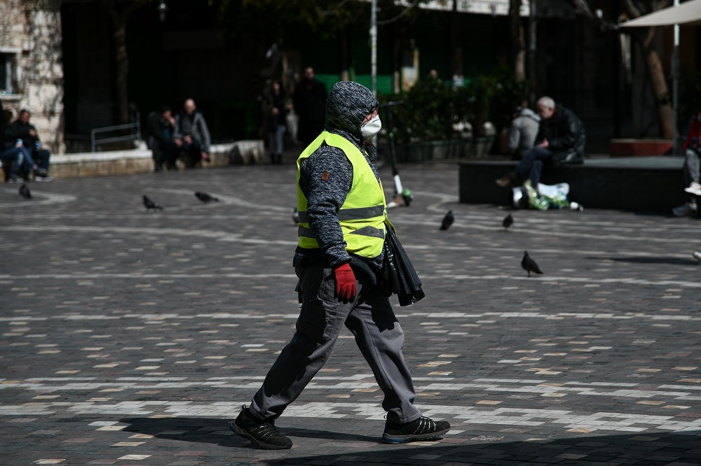 Επίδομα 800 ευρώ: Ποιοι οι νέοι δικαιούχοι