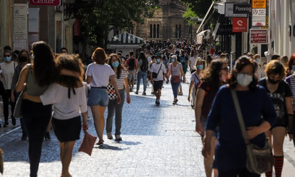 Καταργούνται οι μάσκες αύριο – Ποιοι διαφωνούν