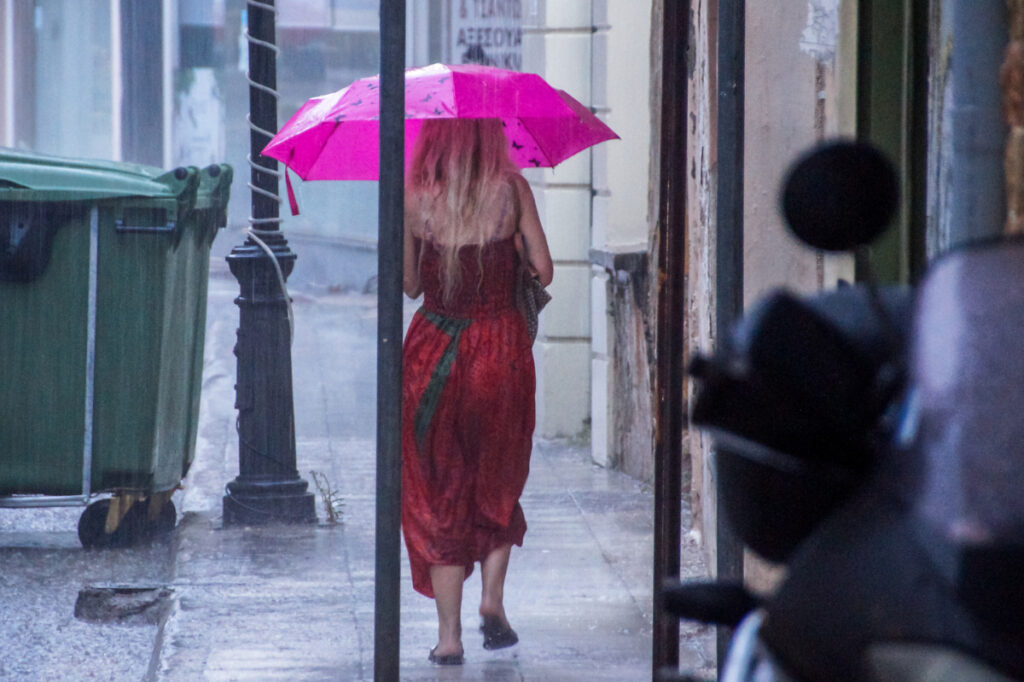 Meteo: Βροχές και καταιγίδες την Τρίτη 26/9 – Πού θα χτυπήσει η κακοκαιρία Elias