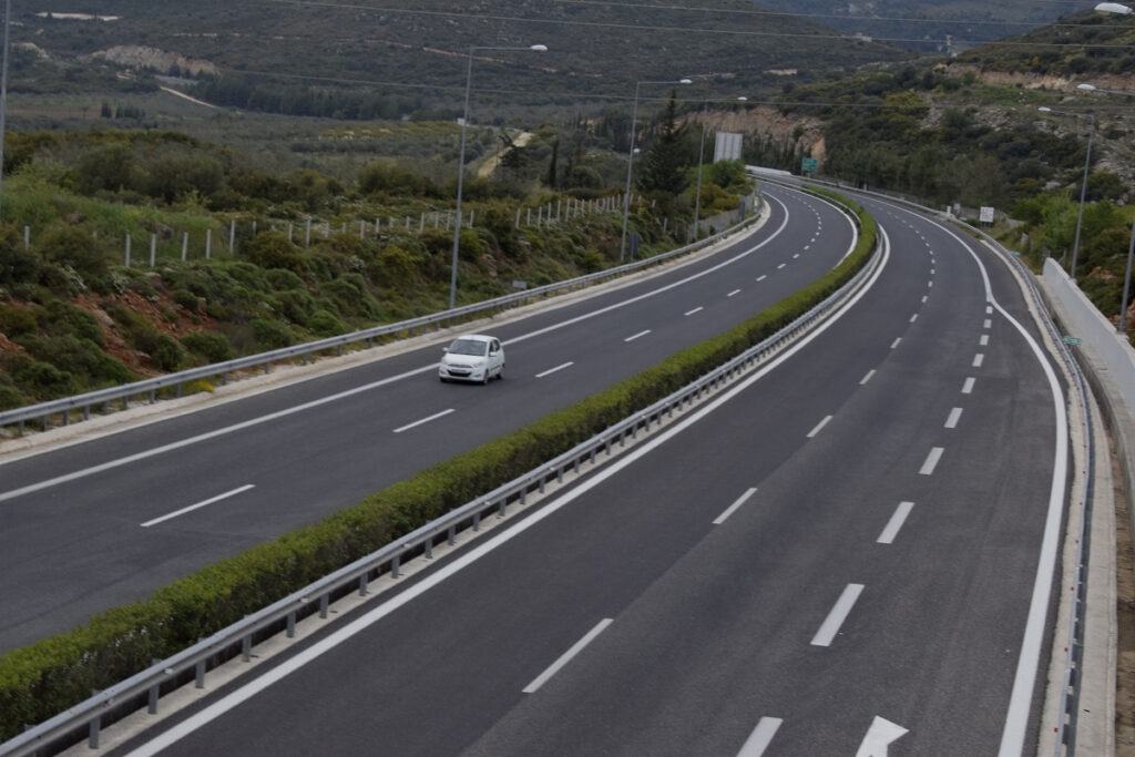 Κλειστή η εθνική οδός Καλαμάτας-Τρίπολης τώρα – Νέα φωτιά στην Αρκαδία