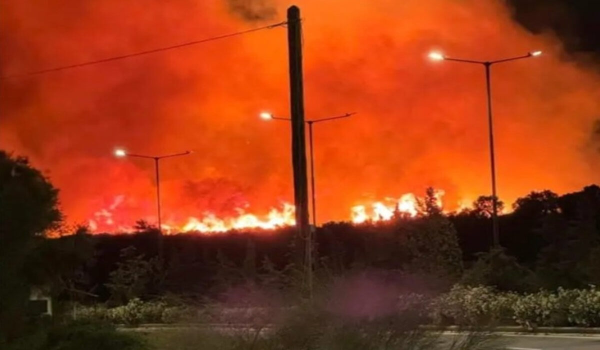 Φωτιά στην Κερατέα: «Βλέπει» εμπρησμό ο δήμαρχος Λαυρεωτικής