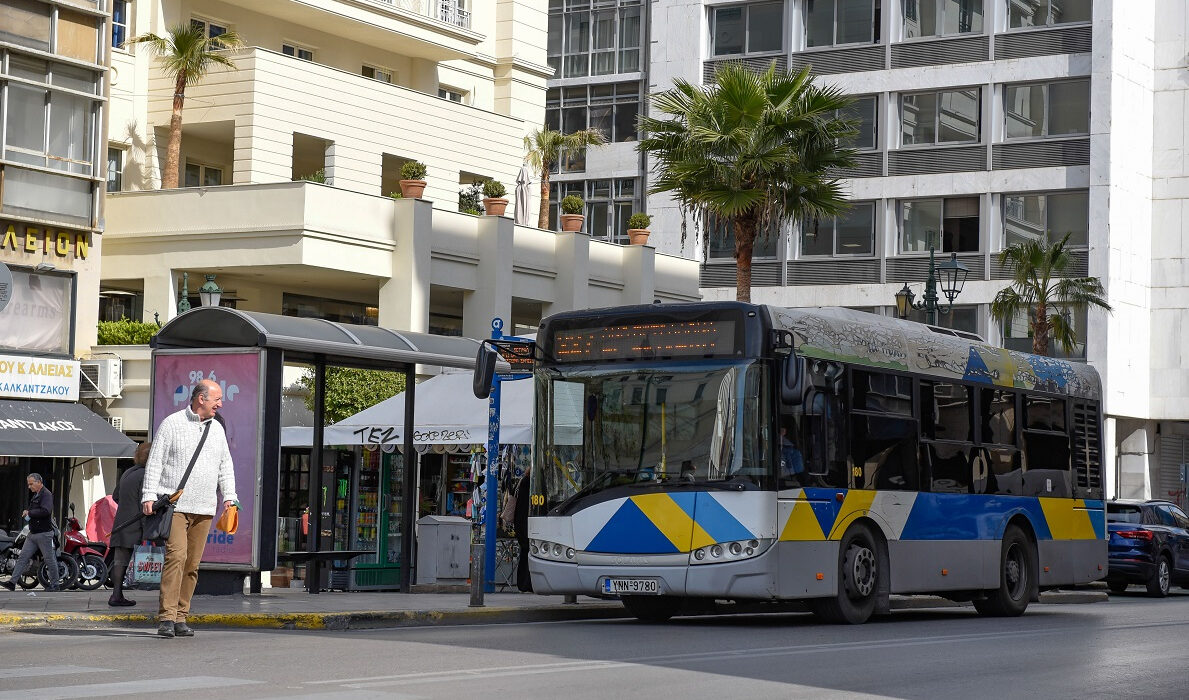 Ανακοινώθηκε: Στάση εργασίας σε λεωφορεία και τρόλεϊ την Πρωτομαγιά – Οι ώρες