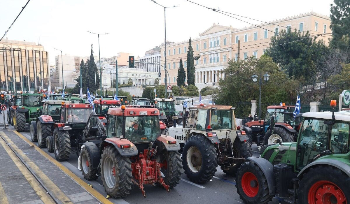 Δημοσκόπηση Prorata: Υπέρ των αγροτικών κινητοποιήσεων οι πολίτες – Τι λένε για ιδιωτικά πανεπιστήμια