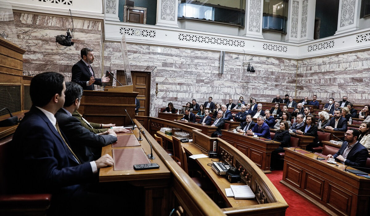 Πρόταση νόμου κατέθεσε το ΠΑΣΟΚ για τον αποκλεισμό Κασιδιάρη από τις αυτοδιοικητικές εκλογές