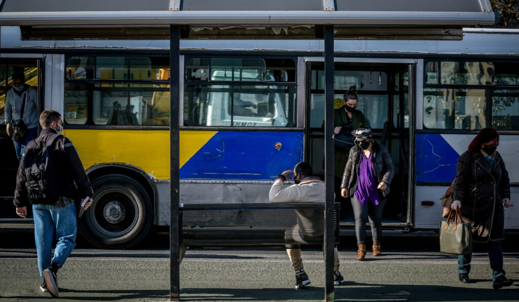 Λεωφορεία: Ανατροπή στη στάση εργασίας – Κανονικά τα δρομολόγια λέει ο ΟΑΣΑ