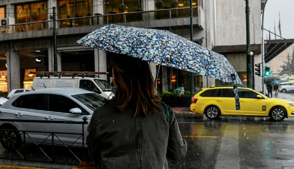 Καιρός: Καταιγίδες στην Αττική – Έντονες βροχές και πτώση της θερμοκρασίας