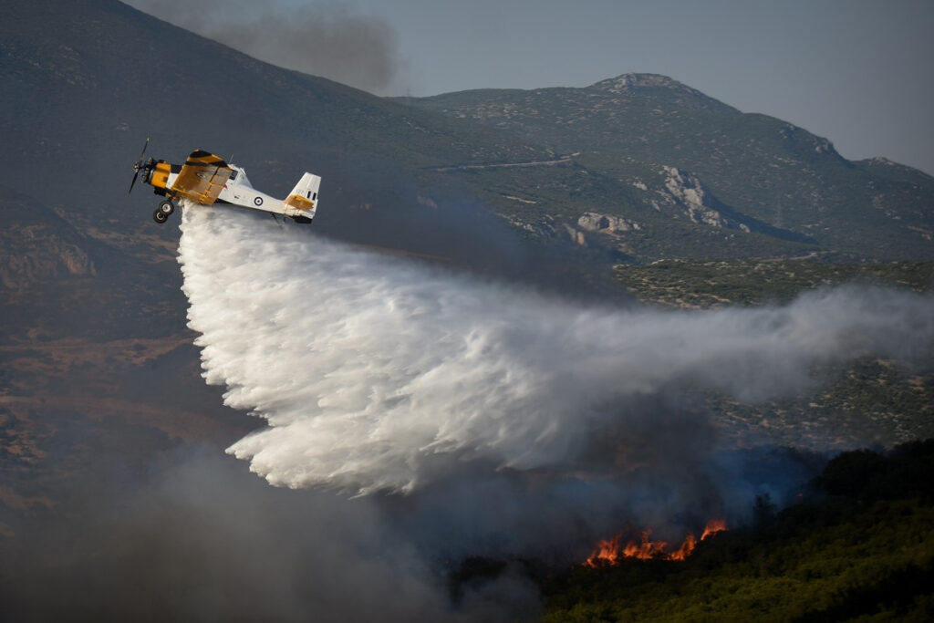 Υπό μερικό έλεγχο η φωτιά στην Κεφαλονιά – Δεν απειλείται κατοικημένη περιοχή