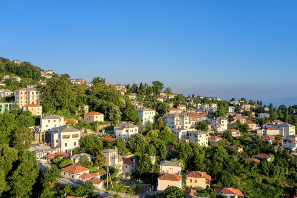 Γρίφος ο θάνατος της Γερμανίδας στο Πήλιο – Τι λένε οι γείτονες για το ζευγάρι