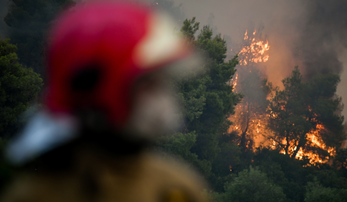 Φωτιά τώρα στη Μεγαλόπολη: Μήνυμα από το 112