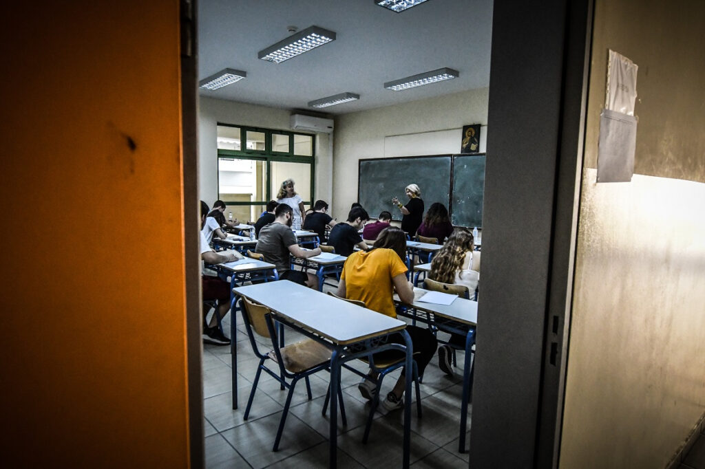 Τράπεζα Θεμάτων: Οργή για τo κώλυμα στις ενδοσχολικές εξετάσεις – Φόβοι για τις Πανελλήνιες