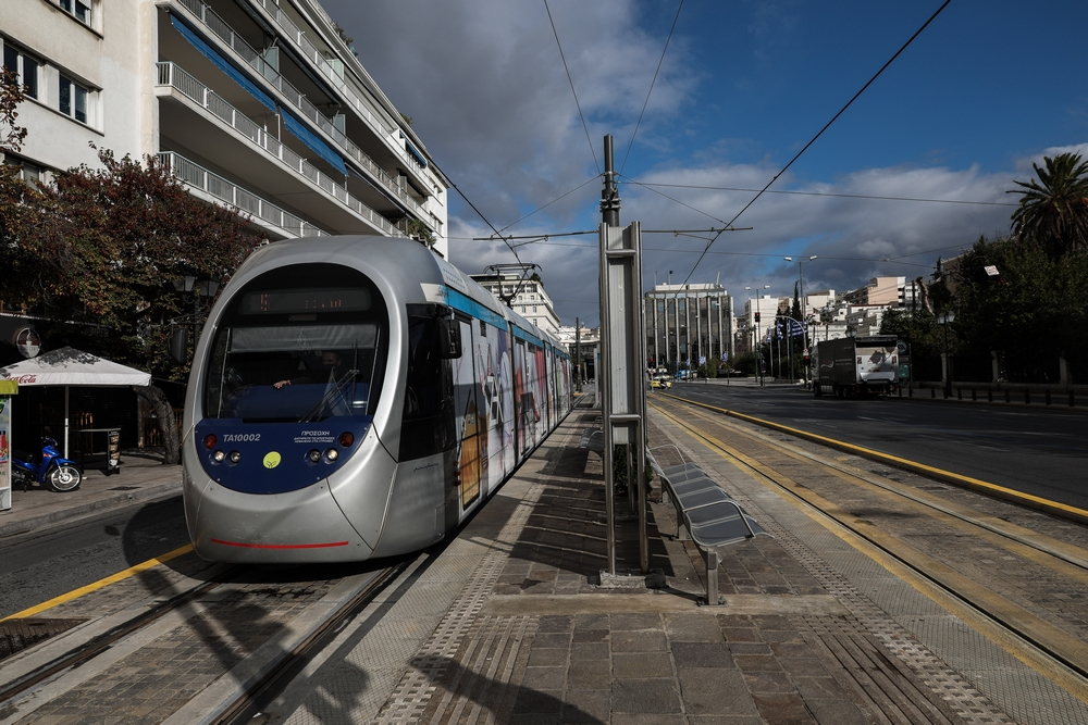 Τετράωρη στάση εργασίας σήμερα στο τραμ