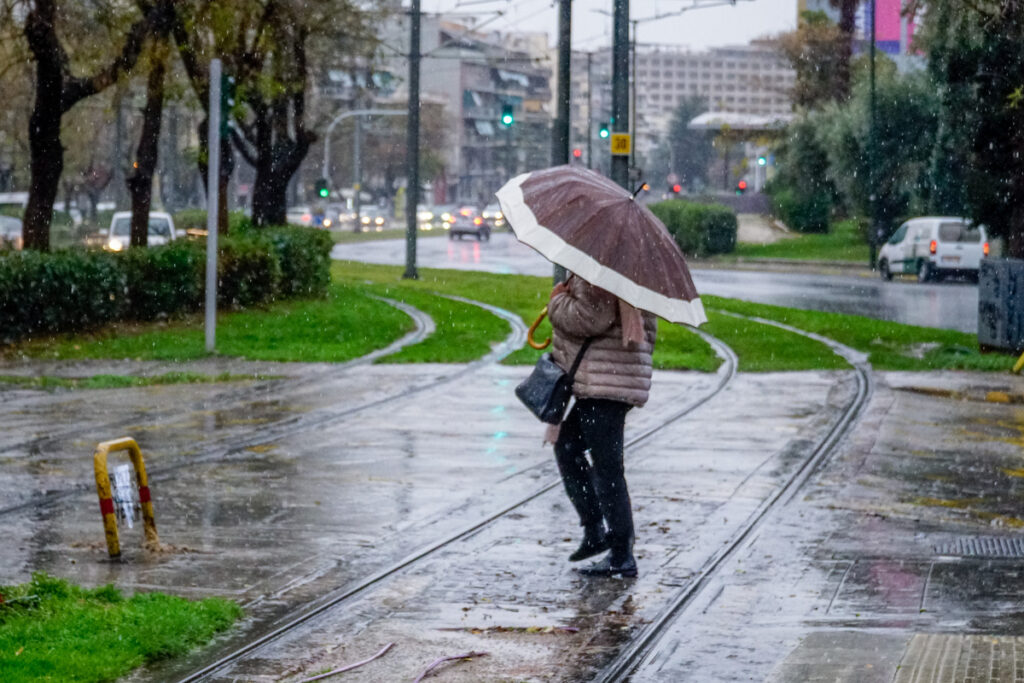 Καιρός – meteo: Τοπικές βροχές και χιόνια την Τετάρτη 1/2