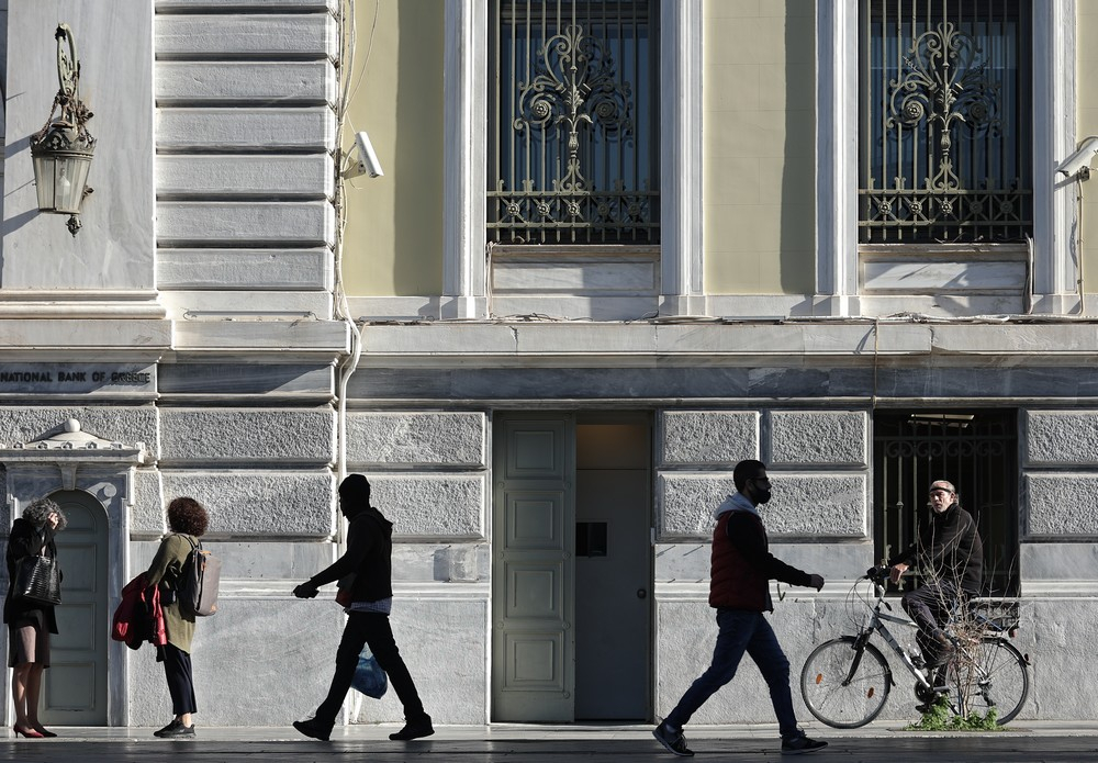 Δυσάρεστες εκπλήξεις για την τέταρτη δόση εμβολίου και τη μετάλλαξη Ομικρον