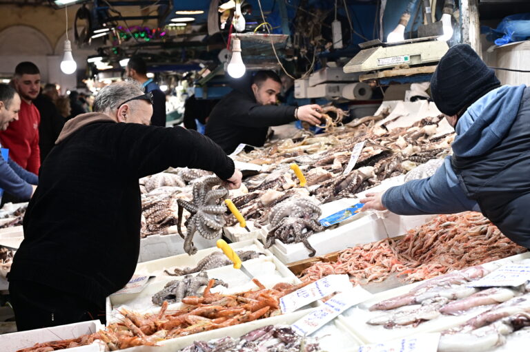 Ωράριο σε Βαρβάκειο, Αγορά Ρέντη και σούπερ μάρκετ σήμερα Καθαρά Δευτέρα