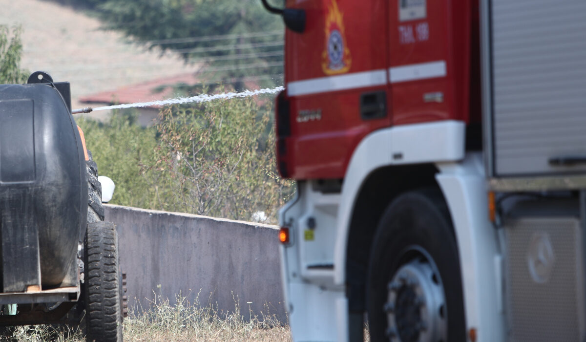 Σορός ηλικιωμένου σε οικόπεδο στη Θεσσαλονίκη από φωτιά