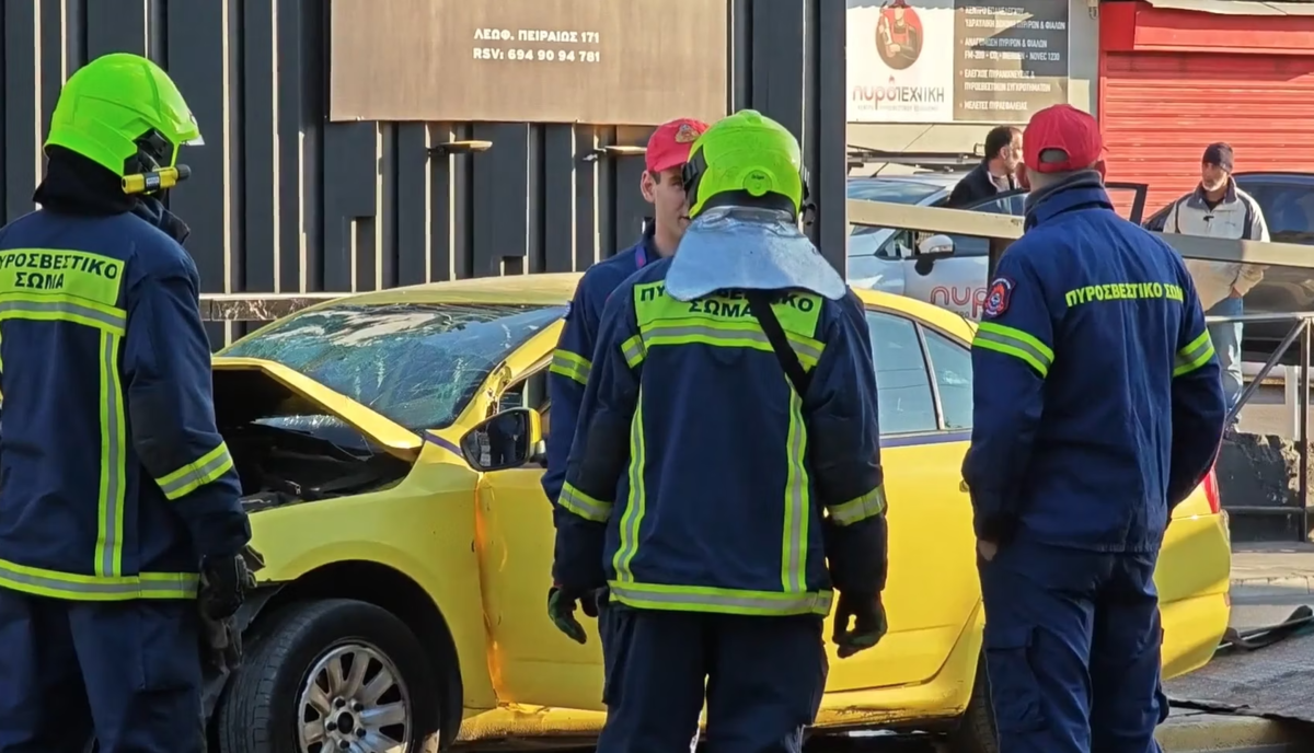 Τροχαίο με νεκρό οδηγό ταξί στην Πειραιώς στο Ρουφ