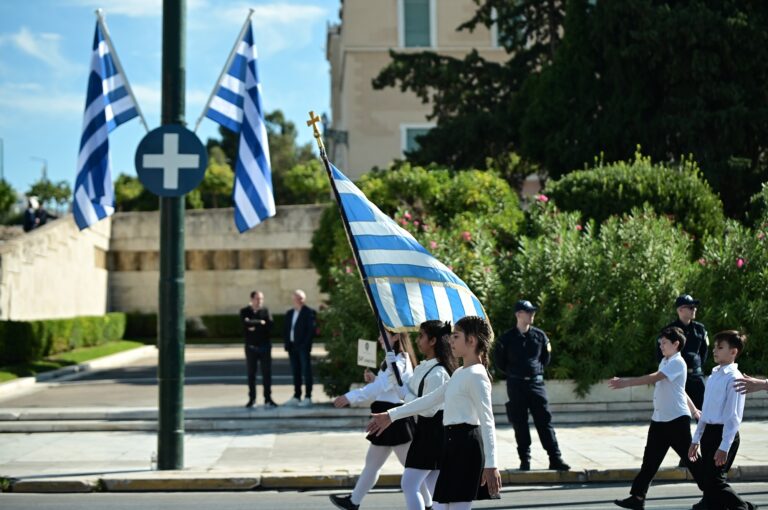 μαθητική παρέλαση 25ης Μαρτίου